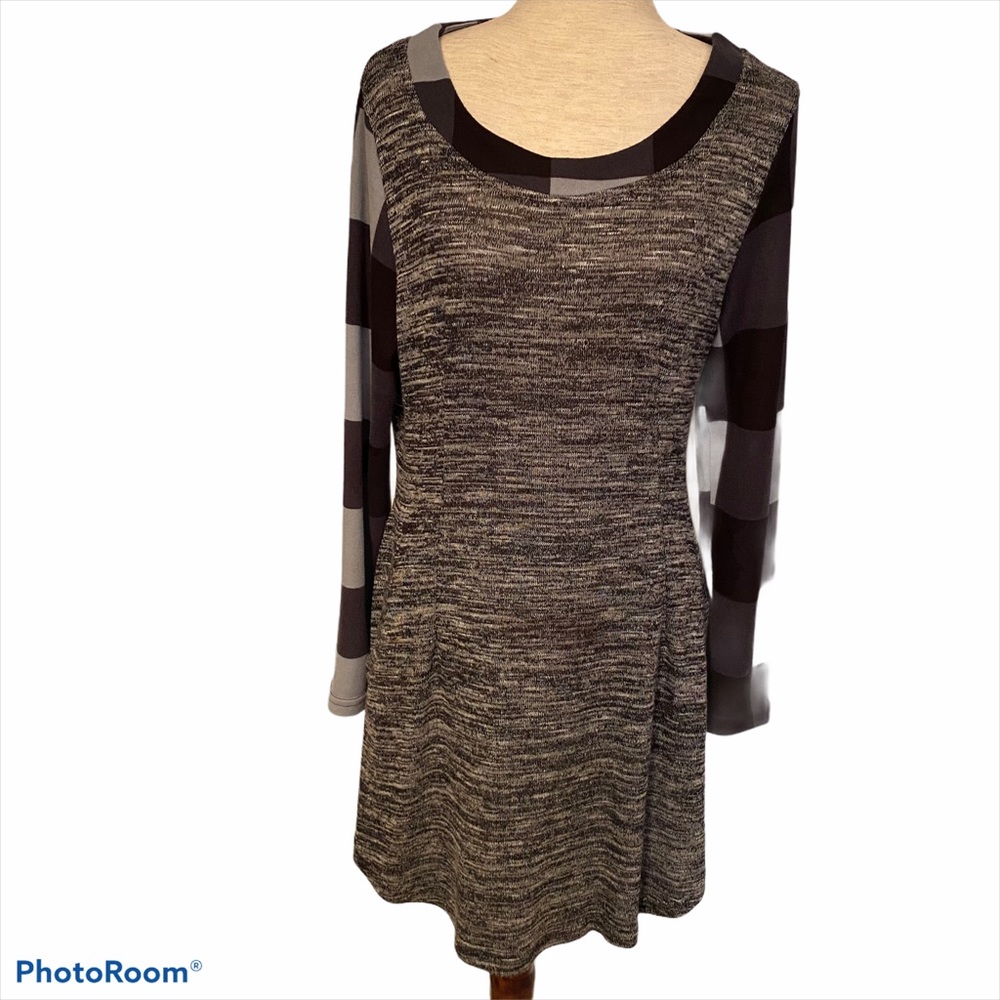 REBORN DRESS MINI GRAY BLACK LONG SLEEVE SCOOP NECK Size S